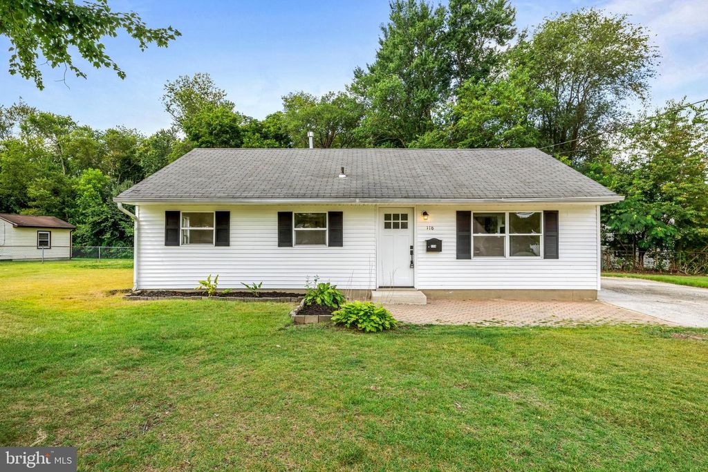 116 S DENNIS DR, Clayton, NJ 08312