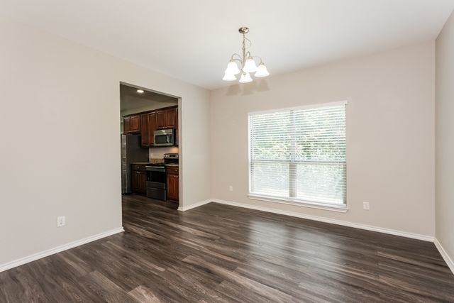 809 Bahar Court, Arlington, TX 76010