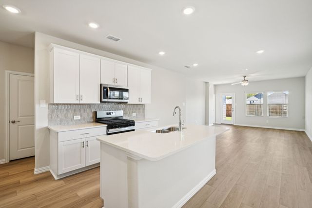 3607 Bonham Drive, Farmersville, TX 75442