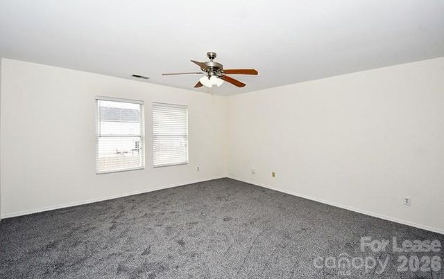 8629 Buckhorn Street, Charlotte, NC 28216