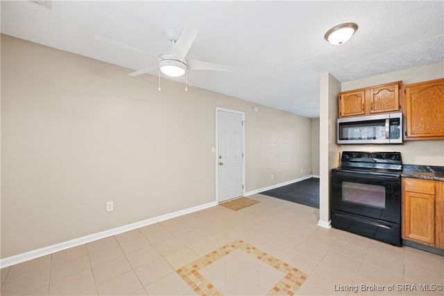 934 Pennsylvania Avenue, Jeffersonville, IN 47130