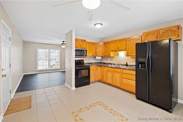 934 Pennsylvania Avenue, Jeffersonville, IN 47130