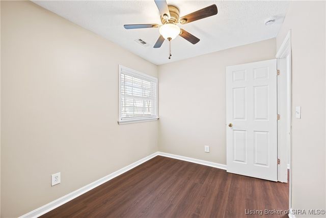 934 Pennsylvania Avenue, Jeffersonville, IN 47130