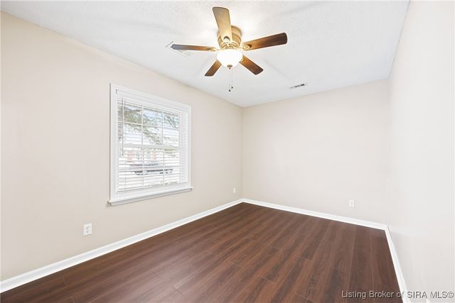 934 Pennsylvania Avenue, Jeffersonville, IN 47130