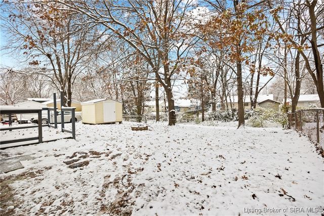 934 Pennsylvania Avenue, Jeffersonville, IN 47130