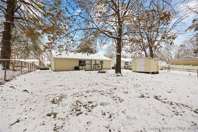 934 Pennsylvania Avenue, Jeffersonville, IN 47130