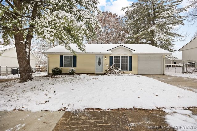 934 Pennsylvania Avenue, Jeffersonville, IN 47130