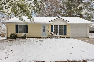 934 Pennsylvania Avenue, Jeffersonville, IN 47130