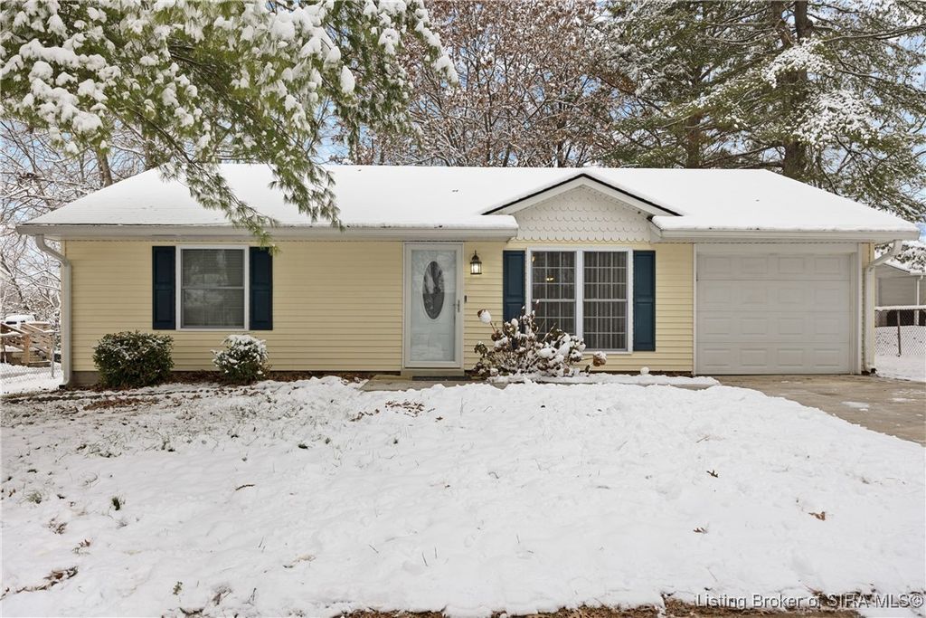 934 Pennsylvania Avenue, Jeffersonville, IN 47130