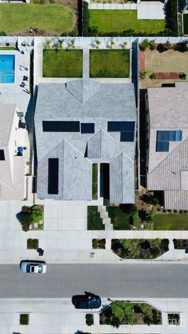 14902 Pemberley Passage Avenue, Bakersfield, CA 93311