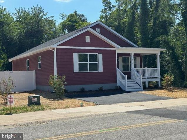 917 JACKSON STREET, Colonial Beach, VA 22443