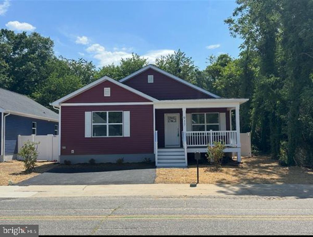 917 JACKSON STREET, Colonial Beach, VA 22443