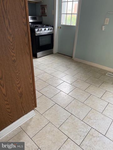 10710 E KESWICK RD, Philadelphia, PA 19154