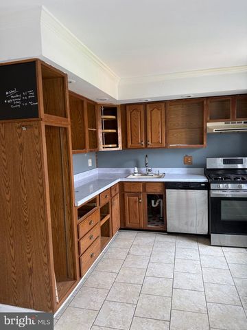 10710 E KESWICK RD, Philadelphia, PA 19154