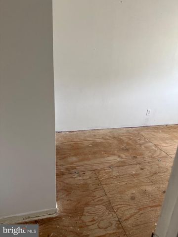 10710 E KESWICK RD, Philadelphia, PA 19154