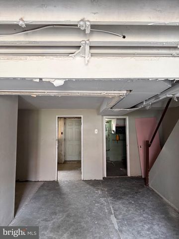 10710 E KESWICK RD, Philadelphia, PA 19154
