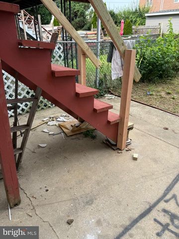 10710 E KESWICK RD, Philadelphia, PA 19154