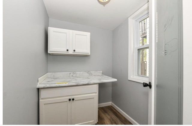 1320 Milwaukee AVENUE, South Milwaukee, WI 53172