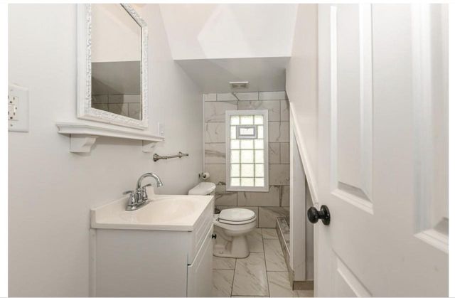 1320 Milwaukee AVENUE, South Milwaukee, WI 53172