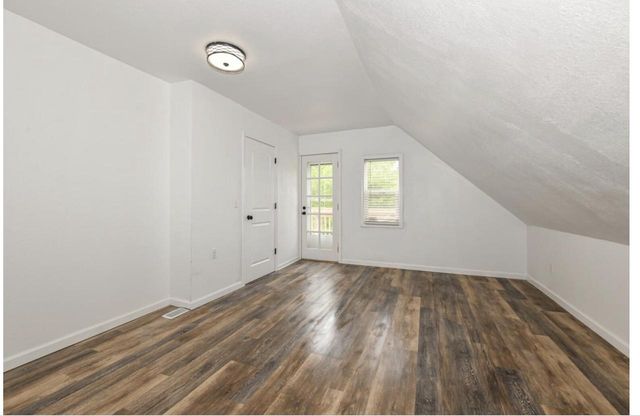 1320 Milwaukee AVENUE, South Milwaukee, WI 53172