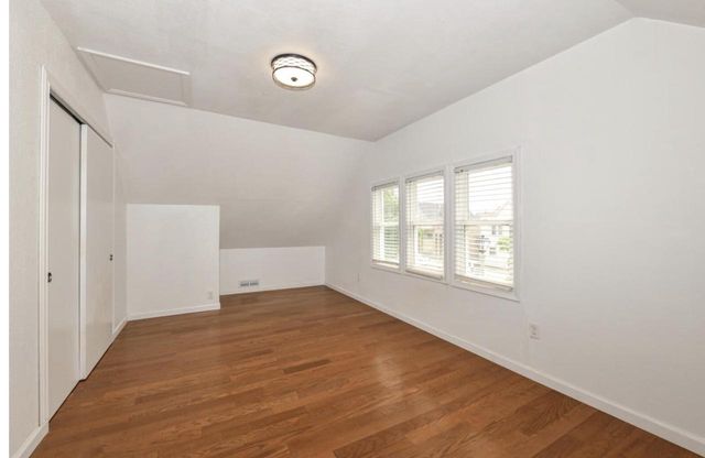 1320 Milwaukee AVENUE, South Milwaukee, WI 53172