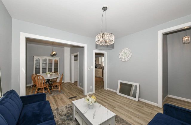 1320 Milwaukee AVENUE, South Milwaukee, WI 53172