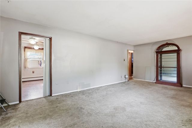 5890 Springfield Xenia Road, Springfield, OH 45502