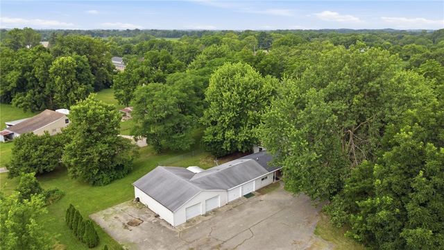 5890 Springfield Xenia Road, Springfield, OH 45502