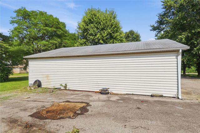 5890 Springfield Xenia Road, Springfield, OH 45502
