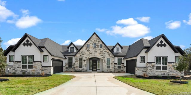 222 Raven Road, Castroville, TX 78009