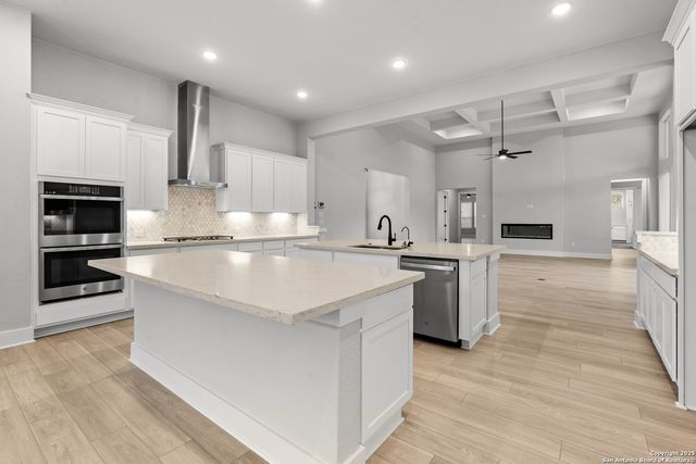 222 Raven Road, Castroville, TX 78009