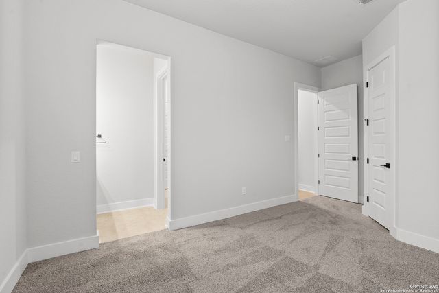 222 Raven Road, Castroville, TX 78009