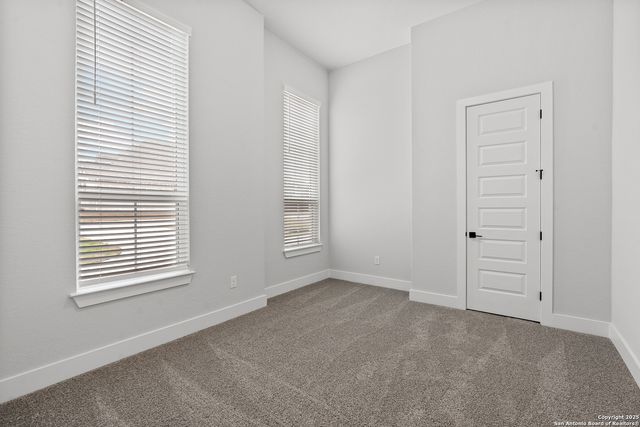 222 Raven Road, Castroville, TX 78009