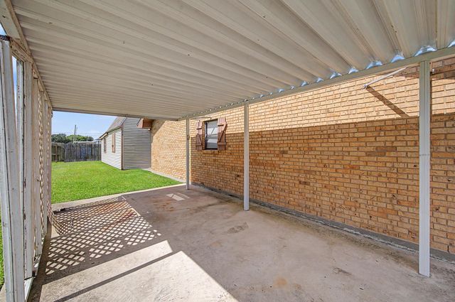 204 Holley Street, Thibodaux, LA 70301