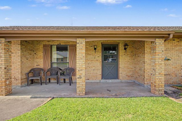 204 Holley Street, Thibodaux, LA 70301