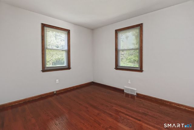 53 Raycroft Street, Milford, CT 06461