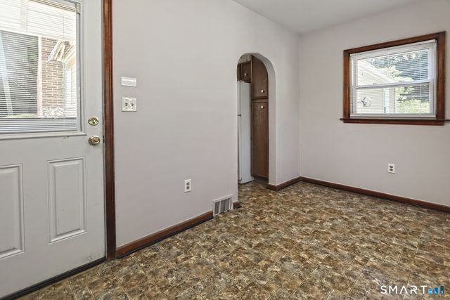 53 Raycroft Street, Milford, CT 06461