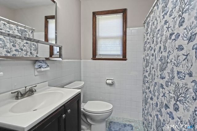 53 Raycroft Street, Milford, CT 06461