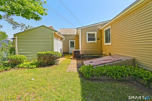 53 Raycroft Street, Milford, CT 06461