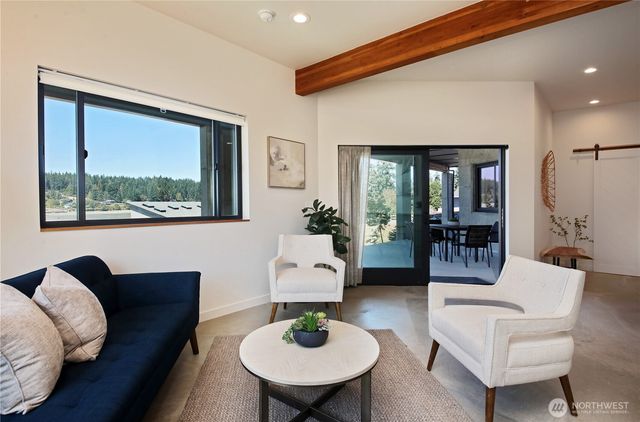 5453 Harborside Lane, Freeland, WA 98249