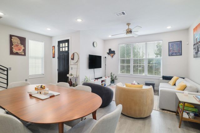 2624 Metcalfe RD 24, Austin, TX 78741