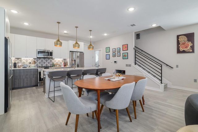 2624 Metcalfe RD 24, Austin, TX 78741