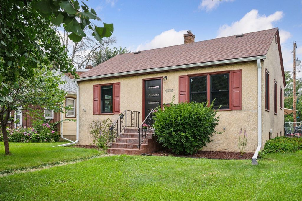 1539 Dale Street N, Saint Paul, MN 55117