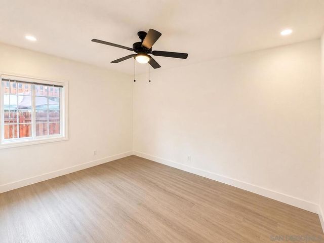 127 W 5th Ave, Escondido, CA 92025