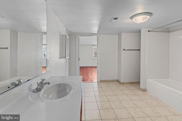 8473 MAIN ST, Ellicott City, MD 21043