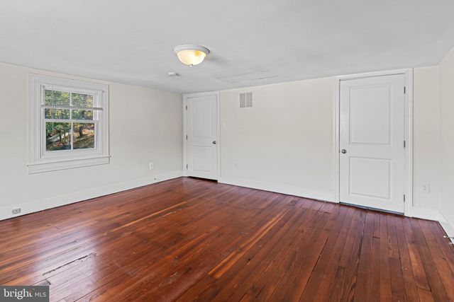 8473 MAIN ST, Ellicott City, MD 21043