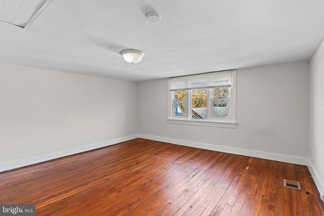 8473 MAIN ST, Ellicott City, MD 21043