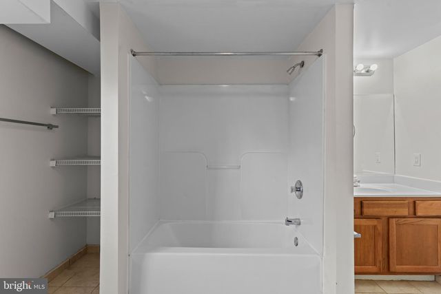 8473 MAIN ST, Ellicott City, MD 21043