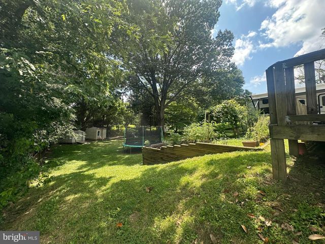 6909 KENFIG DR, Falls Church, VA 22042