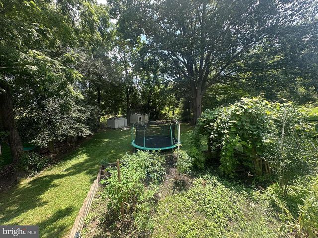 6909 KENFIG DR, Falls Church, VA 22042